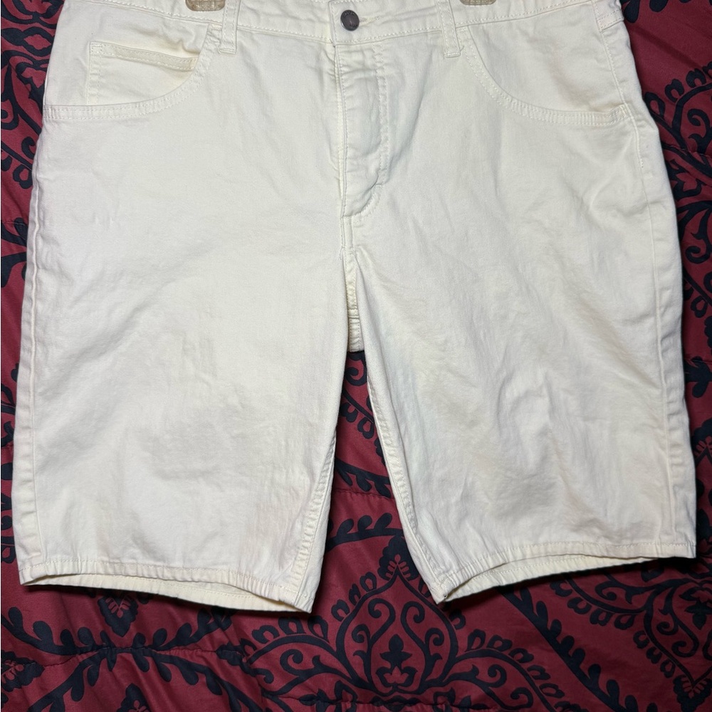 Lee Women's Butter Yellow Bermuda Shorts